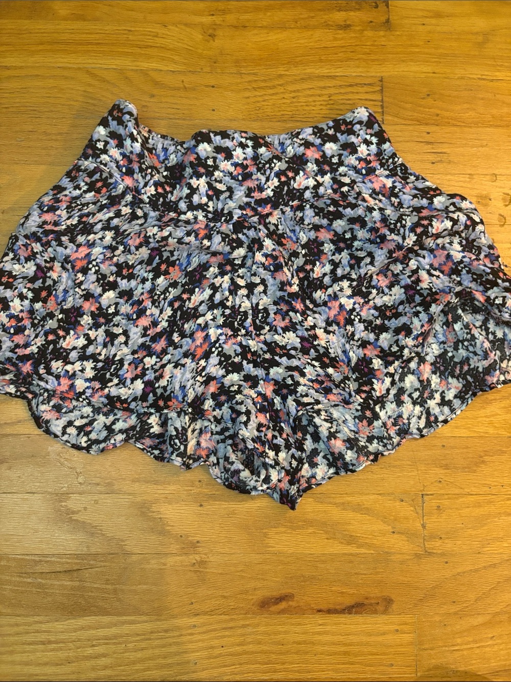 American Eagle Outfitters Floral Scallop-Hem Shorts - Black, Pink & Blue
